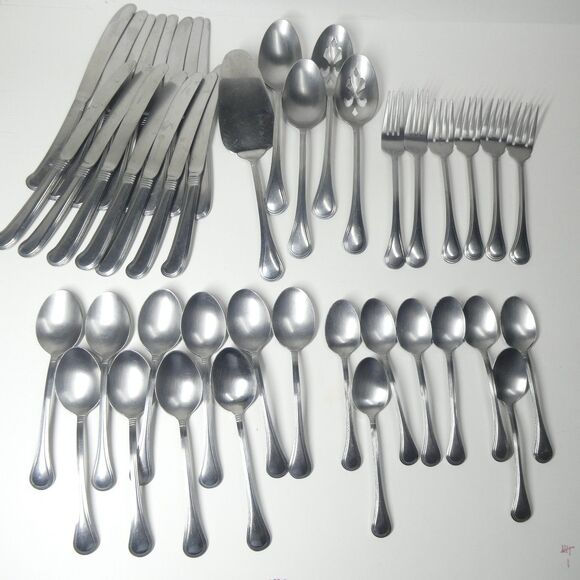 Pfaltzgraff Sturbridge Stainless Flatware Lot 44pcs - Picture 2 of 10